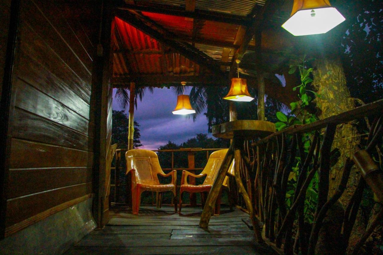 Experience The Comforts Of An Amazing Treehouse Sigiriya Buitenkant foto