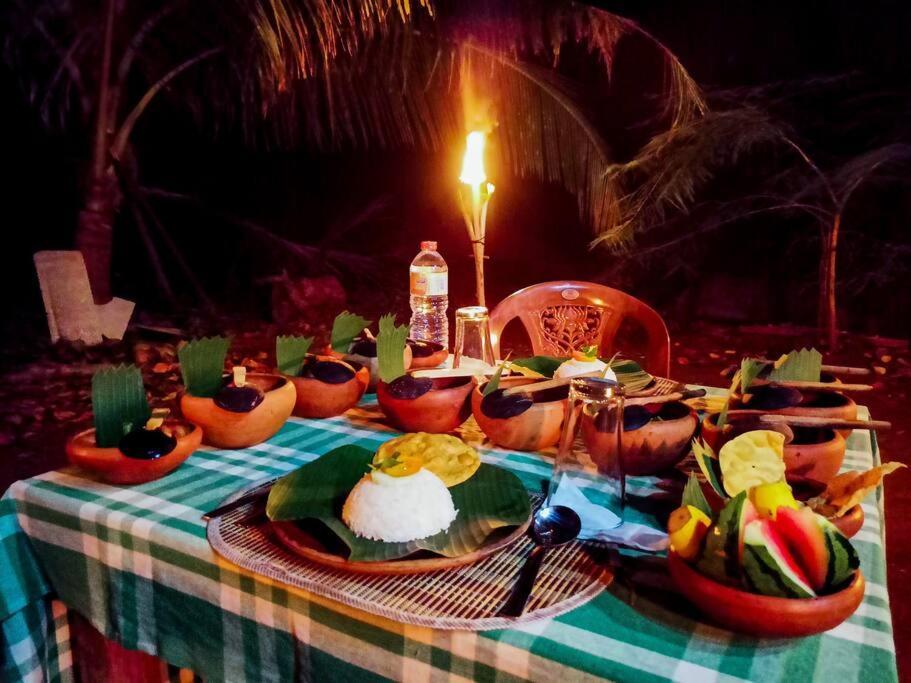 Experience The Comforts Of An Amazing Treehouse Sigiriya Buitenkant foto