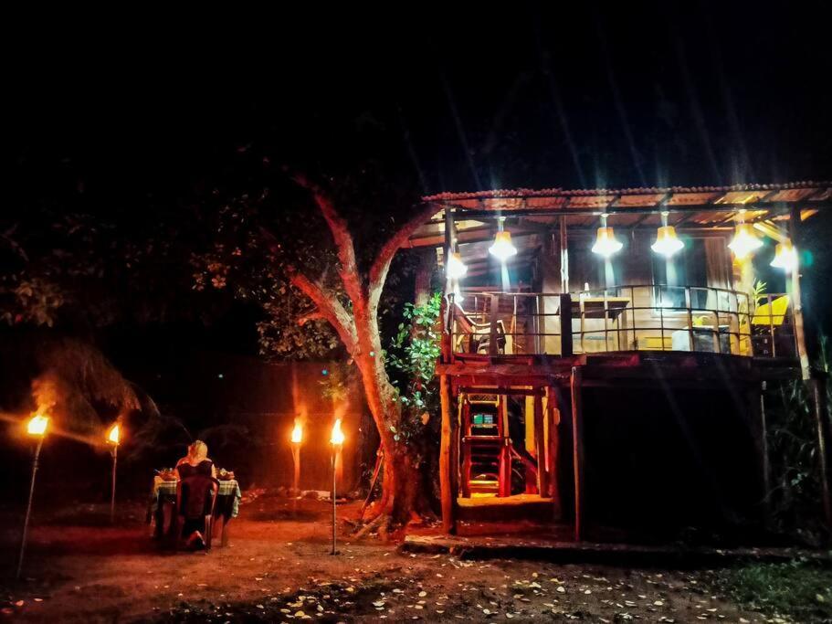 Experience The Comforts Of An Amazing Treehouse Sigiriya Buitenkant foto